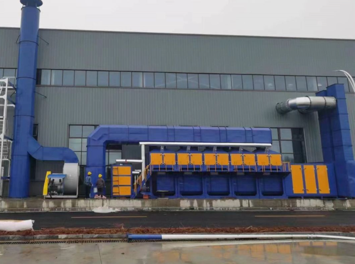 鄭州催化燃燒設備工作現場實拍圖