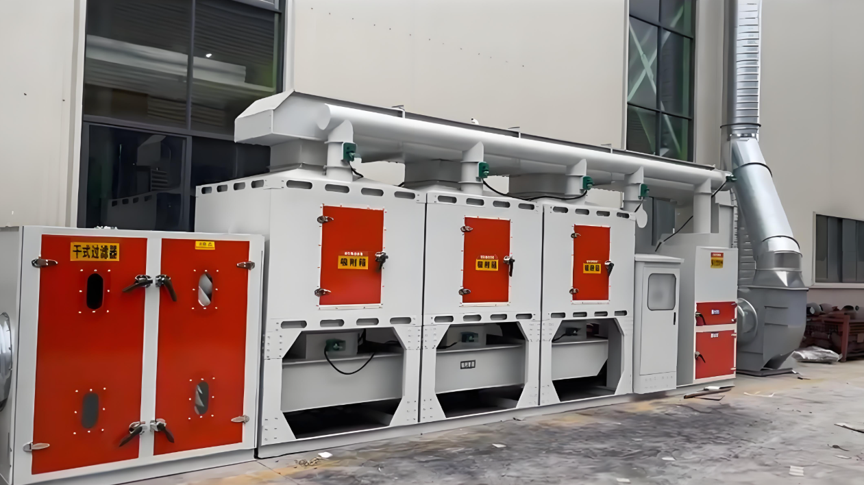 焦作危廢間催化燃燒設備操作現場