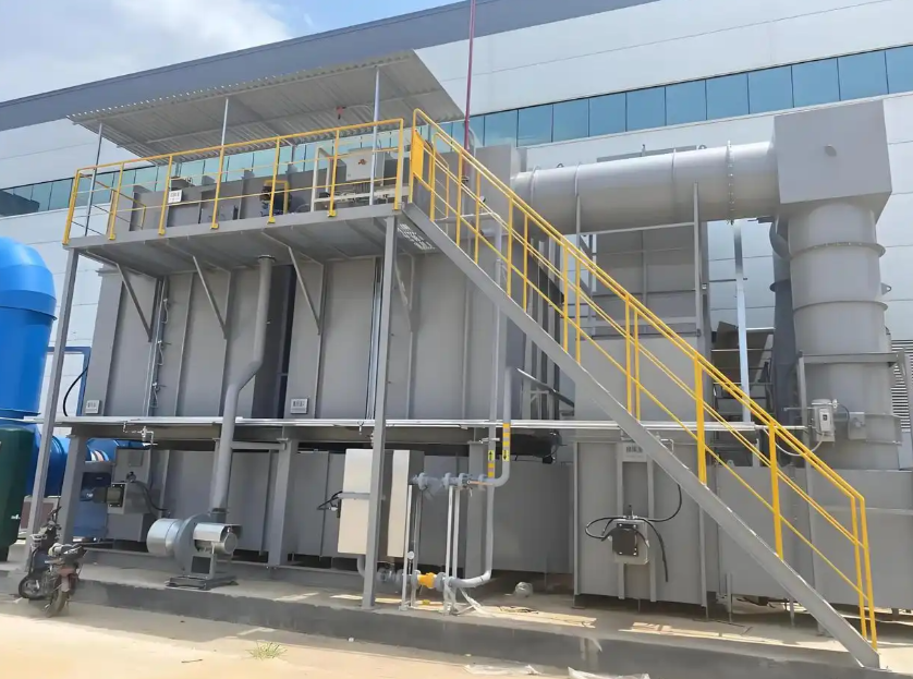 焦作危廢間催化燃燒設備安裝現場圖